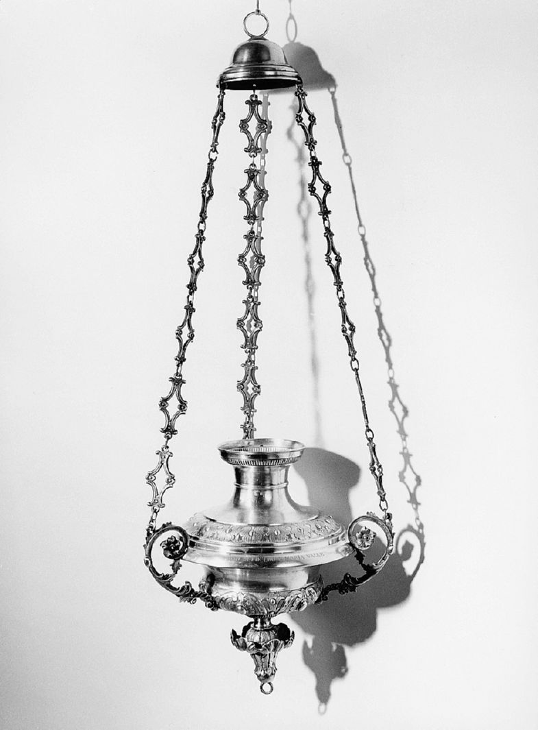 motivi decorativi vegetali (lampada pensile) - produzione toscana (sec. XIX)