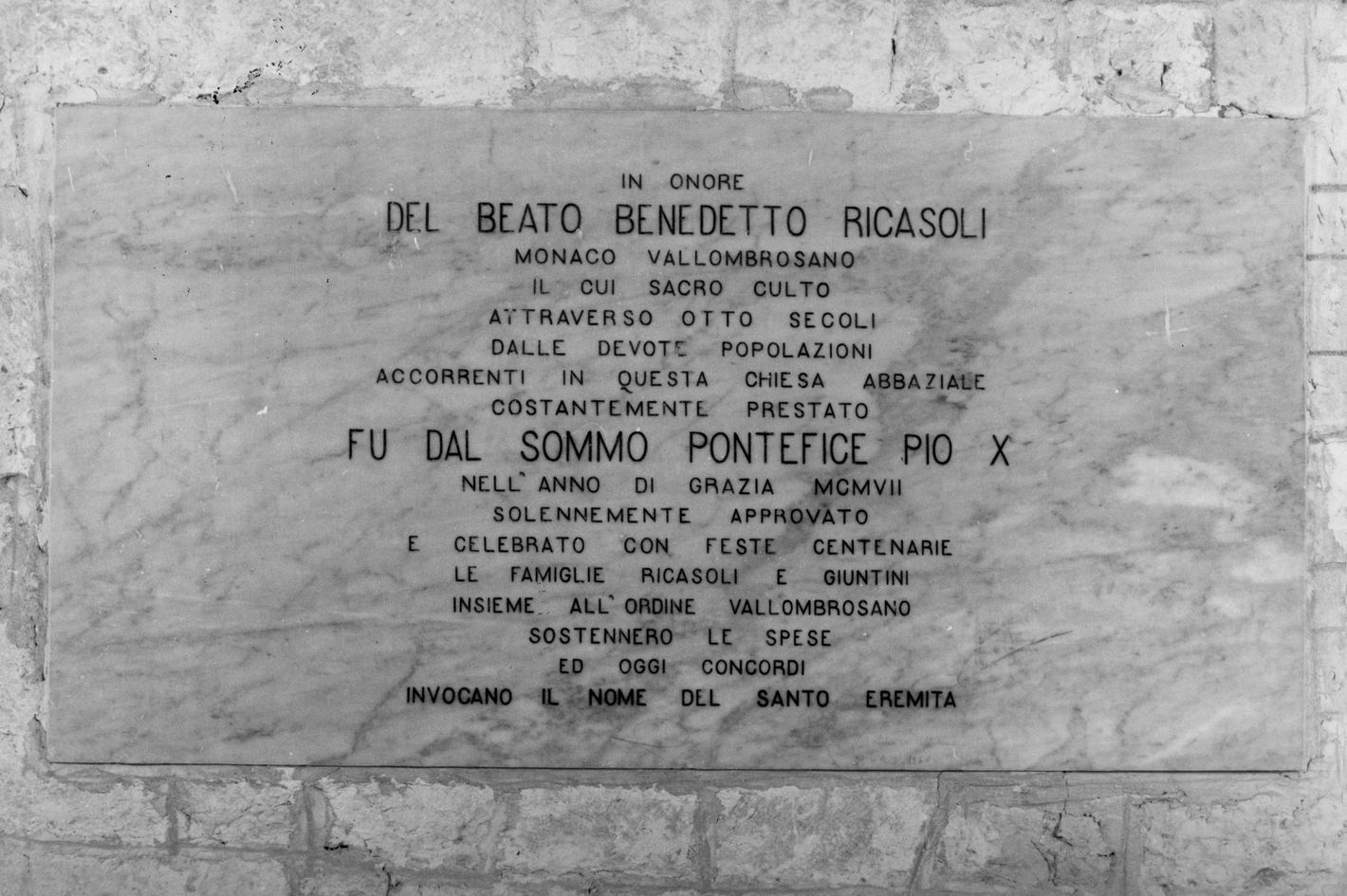 lapide commemorativa - bottega toscana (sec. XX)