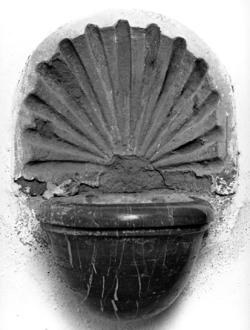 acquasantiera da parete - bottega toscana (sec. XVIII)