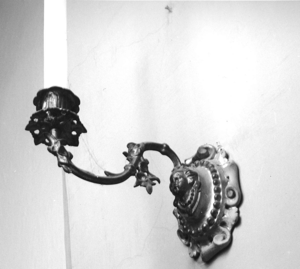 candeliere da parete, serie - bottega toscana (seconda metà sec. XIX)