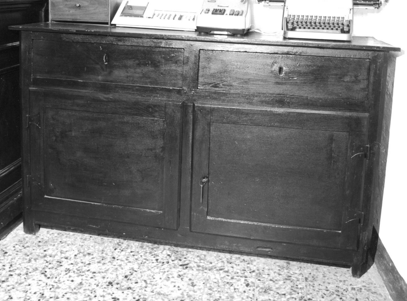 mobile da sacrestia - bottega toscana (sec. XIX)