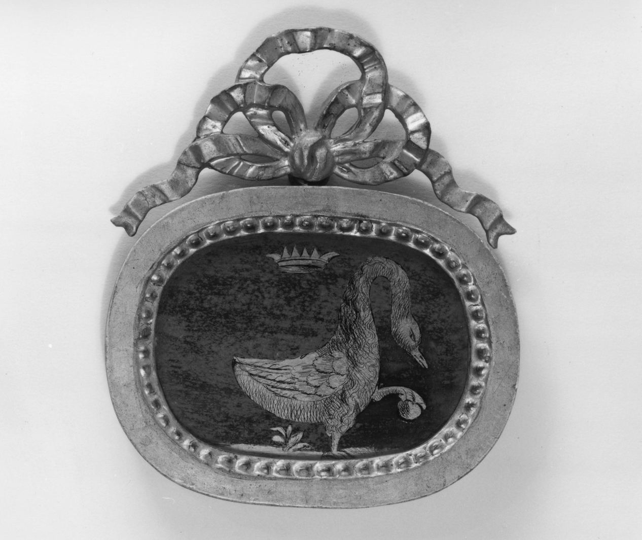 stemma della Nobile contrada dell'Oca (decorazione plastica) - bottega toscana (primo quarto sec. XIX)