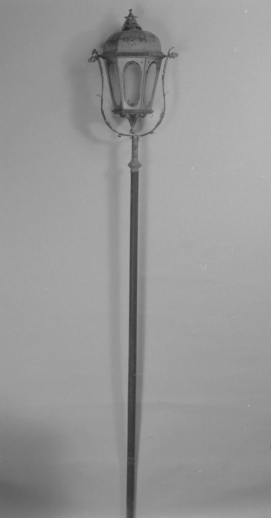 lanterna processionale - bottega toscana (seconda metà sec. XIX)