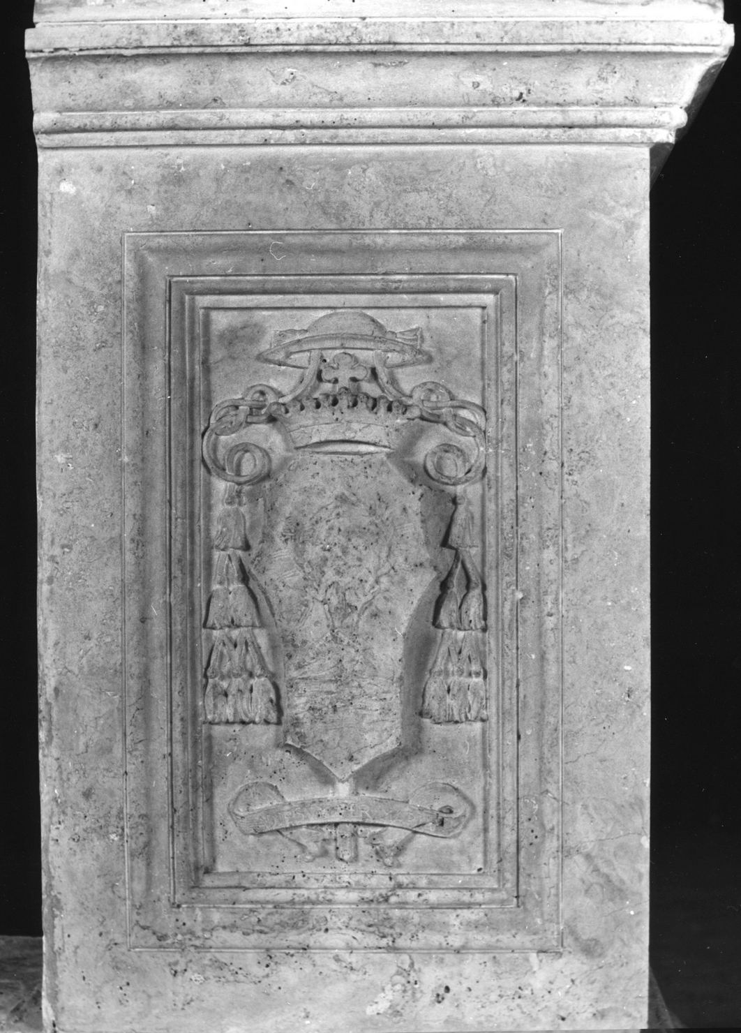 base, serie - bottega toscana (metà sec. XX)