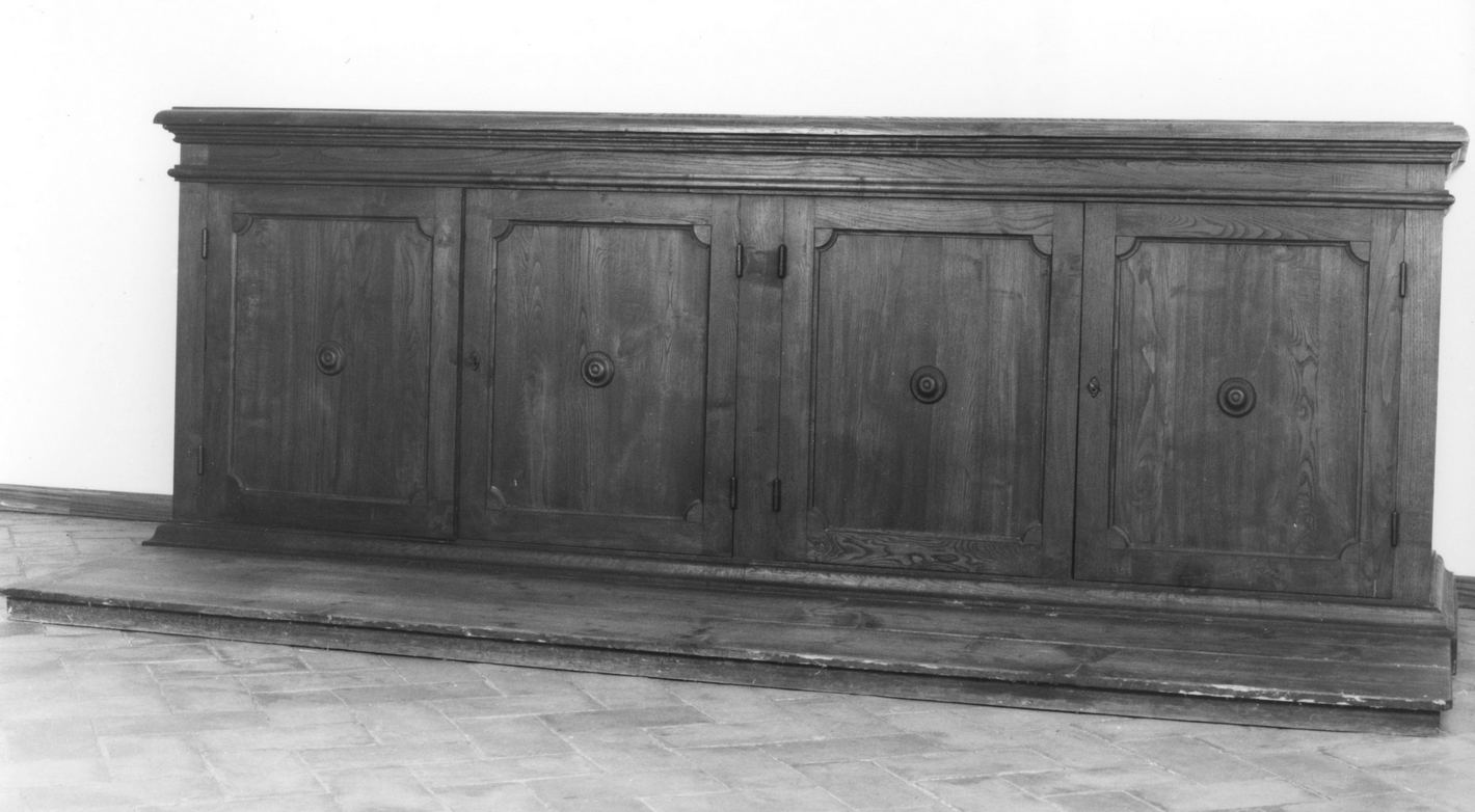 mobile da sacrestia, serie - produzione toscana (terzo quarto sec. XX)