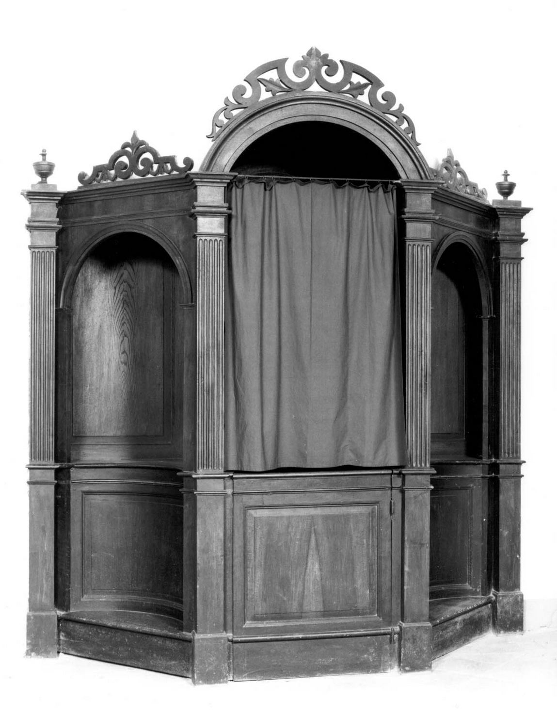 confessionale, serie - bottega senese (secondo quarto sec. XIX)