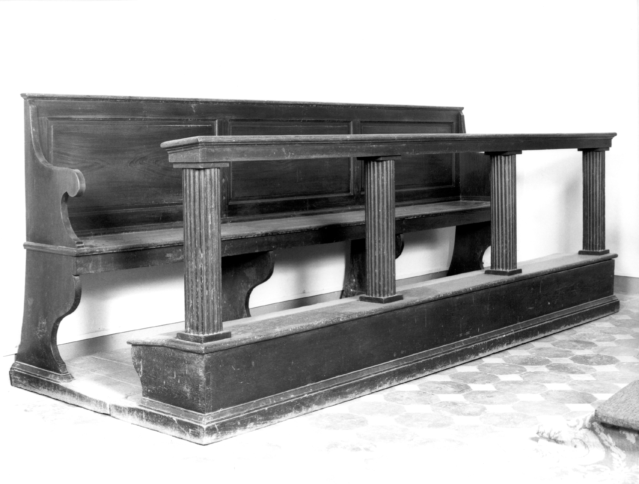 panca con inginocchiatoio, serie - bottega senese (fine/inizio secc. XVIII/ XIX)