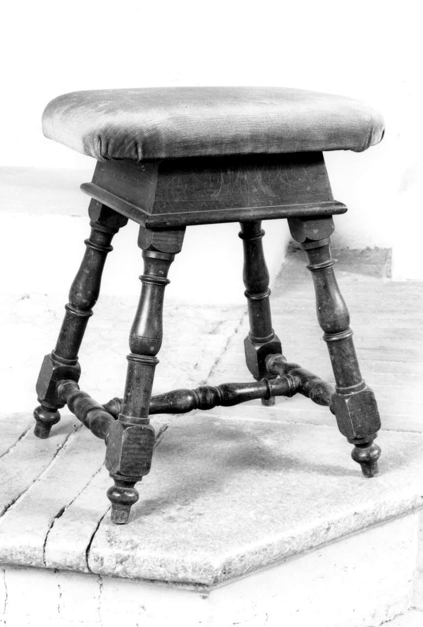 sgabello, serie - bottega senese (fine/inizio secc. XIX/ XX)