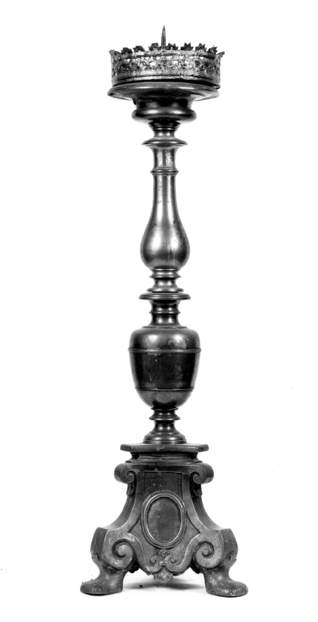 candelabro, serie - bottega senese (fine/inizio secc. XVI/ XVII)