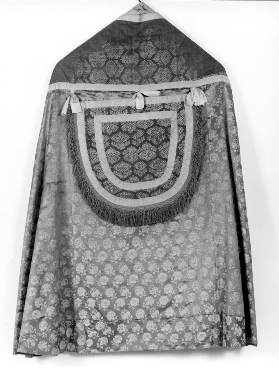 piviale - manifattura italiana, manifattura italiana (inizio sec. XVIII)