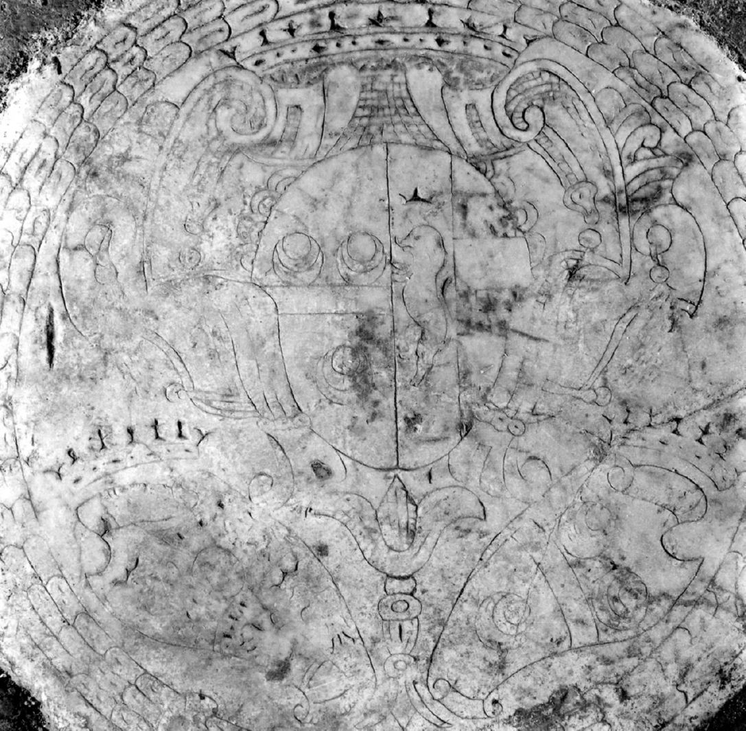 stemma gentilizio della famiglia Tolomei Mariscotti (lastra) - bottega toscana (primo quarto sec. XVIII)