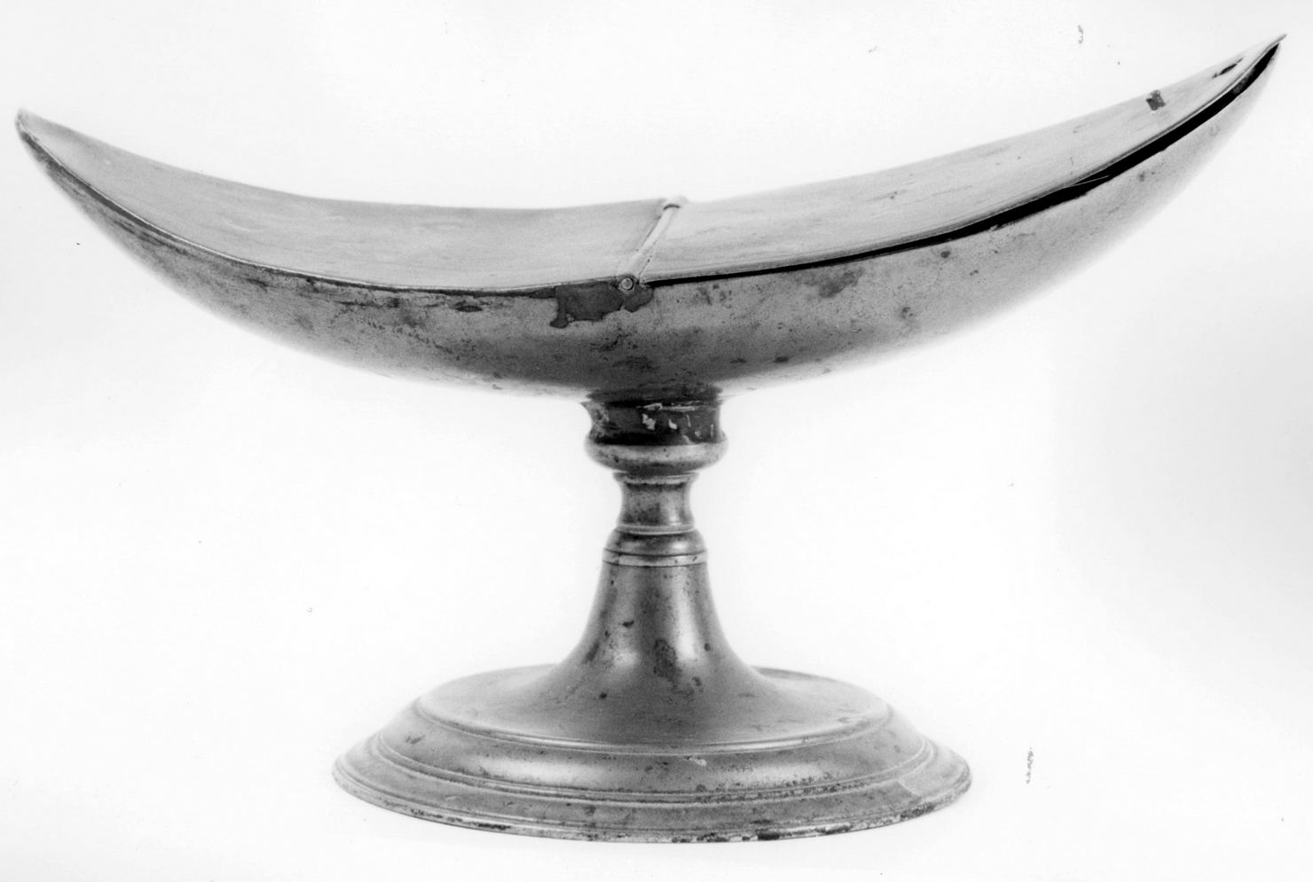 navicella portaincenso - bottega toscana (prima metà sec. XVII)