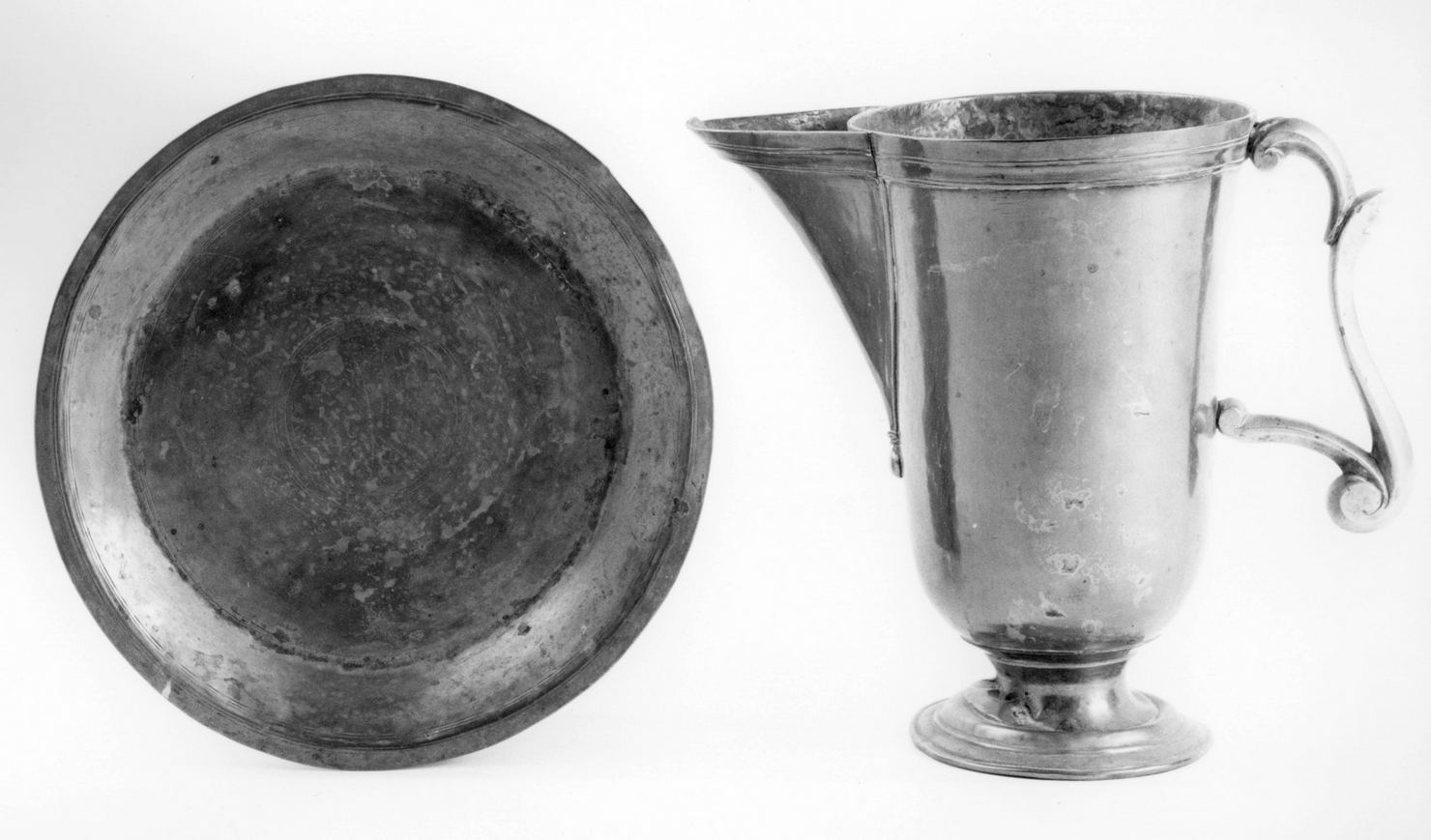 brocca - bottega toscana (prima metà sec. XVIII)