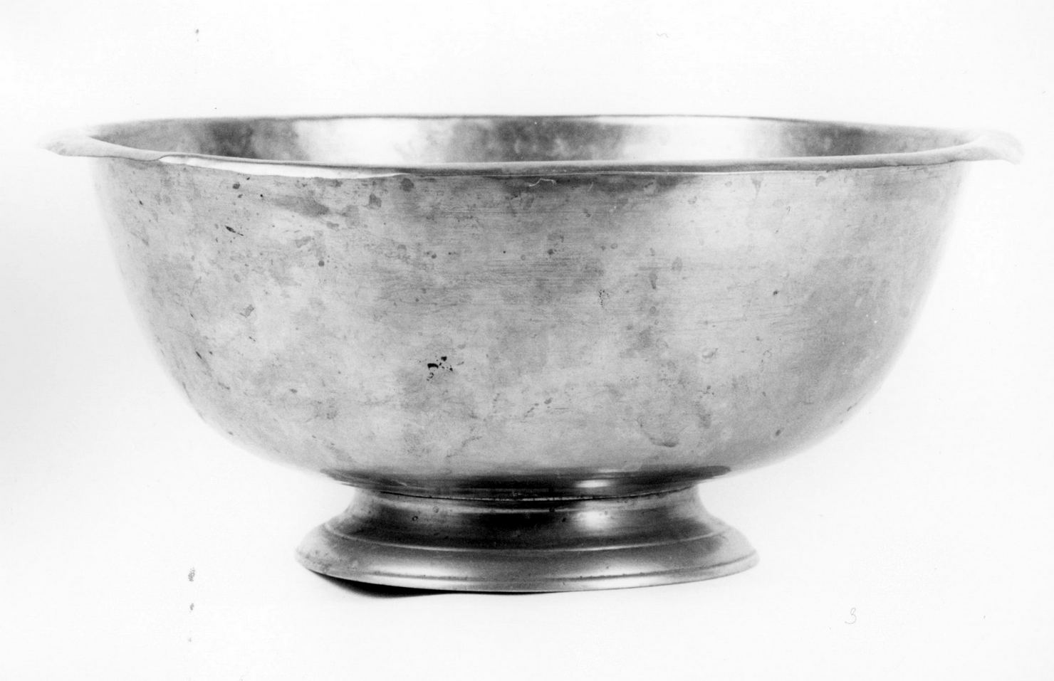 bacile - bottega toscana (prima metà sec. XVIII)