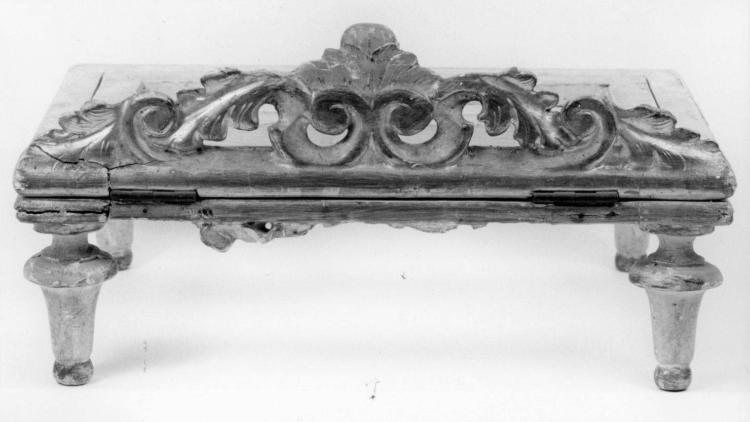 leggio d'altare - bottega italiana (seconda metà sec. XVIII)