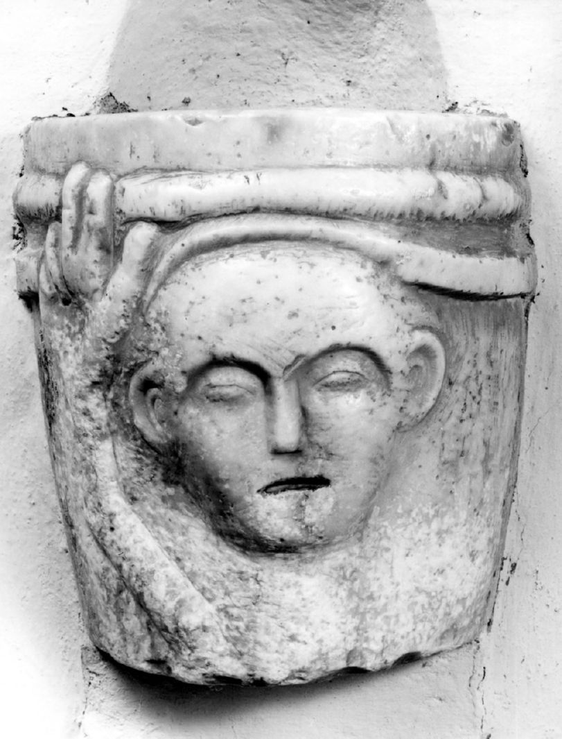 acquasantiera - ambito senese (ultimo quarto sec. XIII)