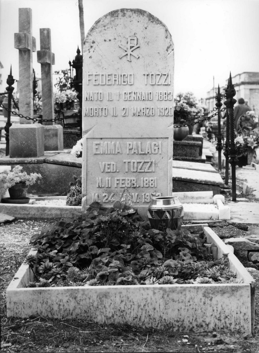 monumento funebre - bottega senese (sec. XX)