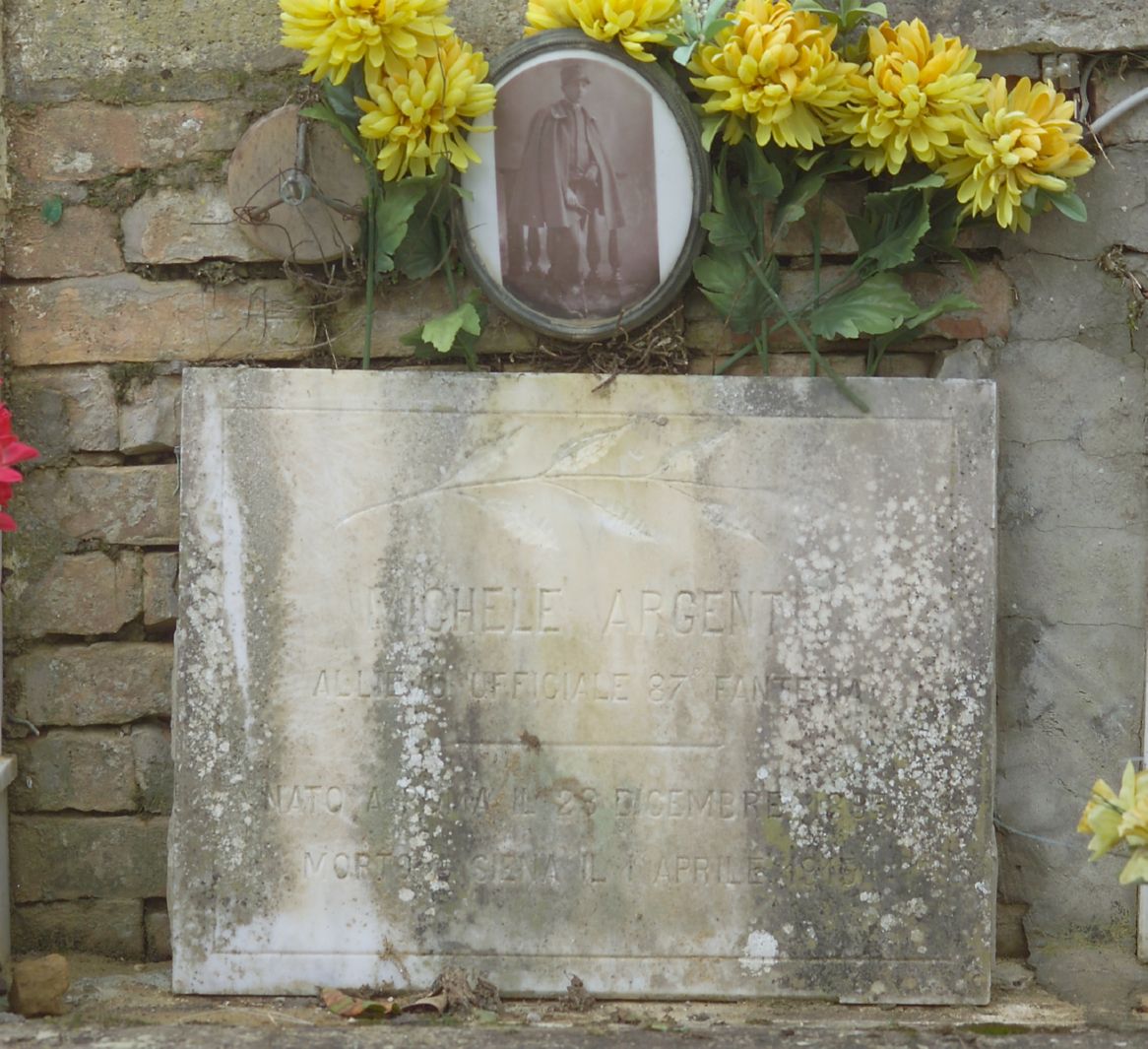 lapide tombale - bottega senese (sec. XX)