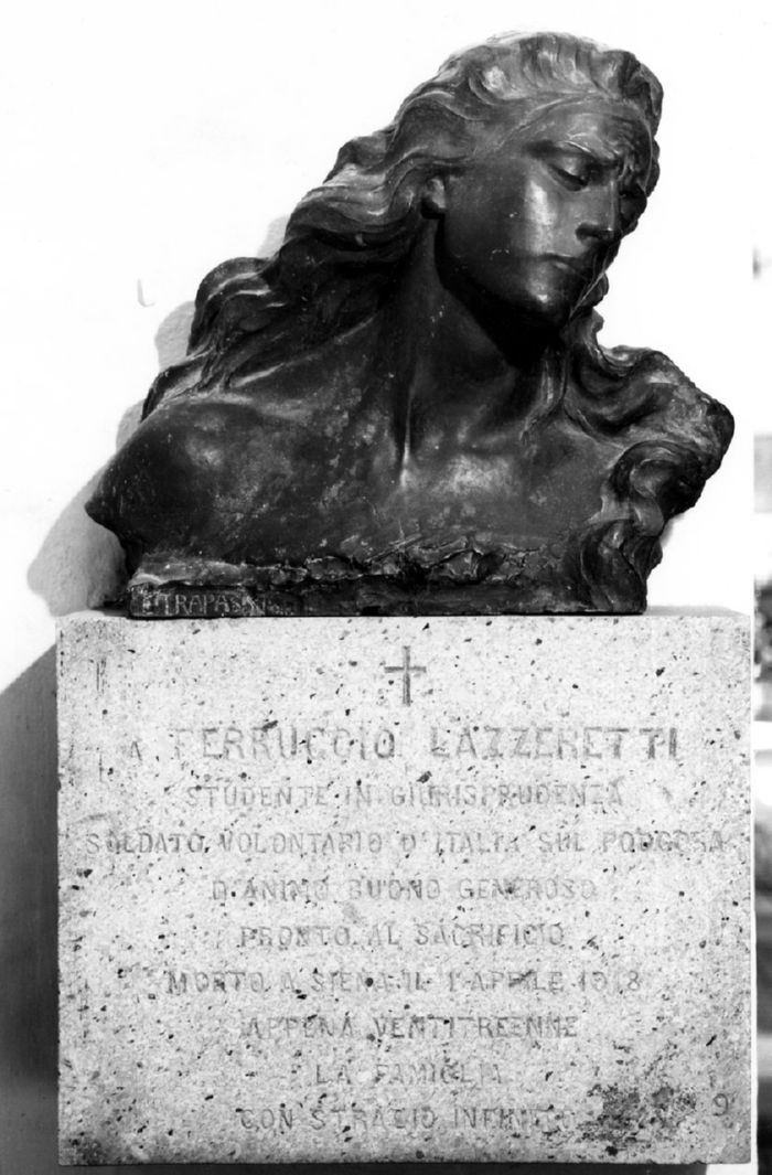 busto femminile (monumento funebre) di Trapassi Ezio (sec. XX)