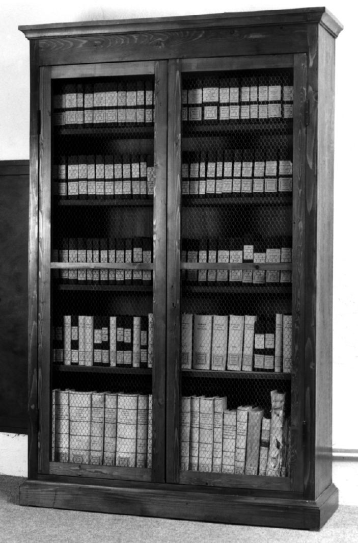 libreria, opera isolata - bottega toscana (prima metà sec. XX)