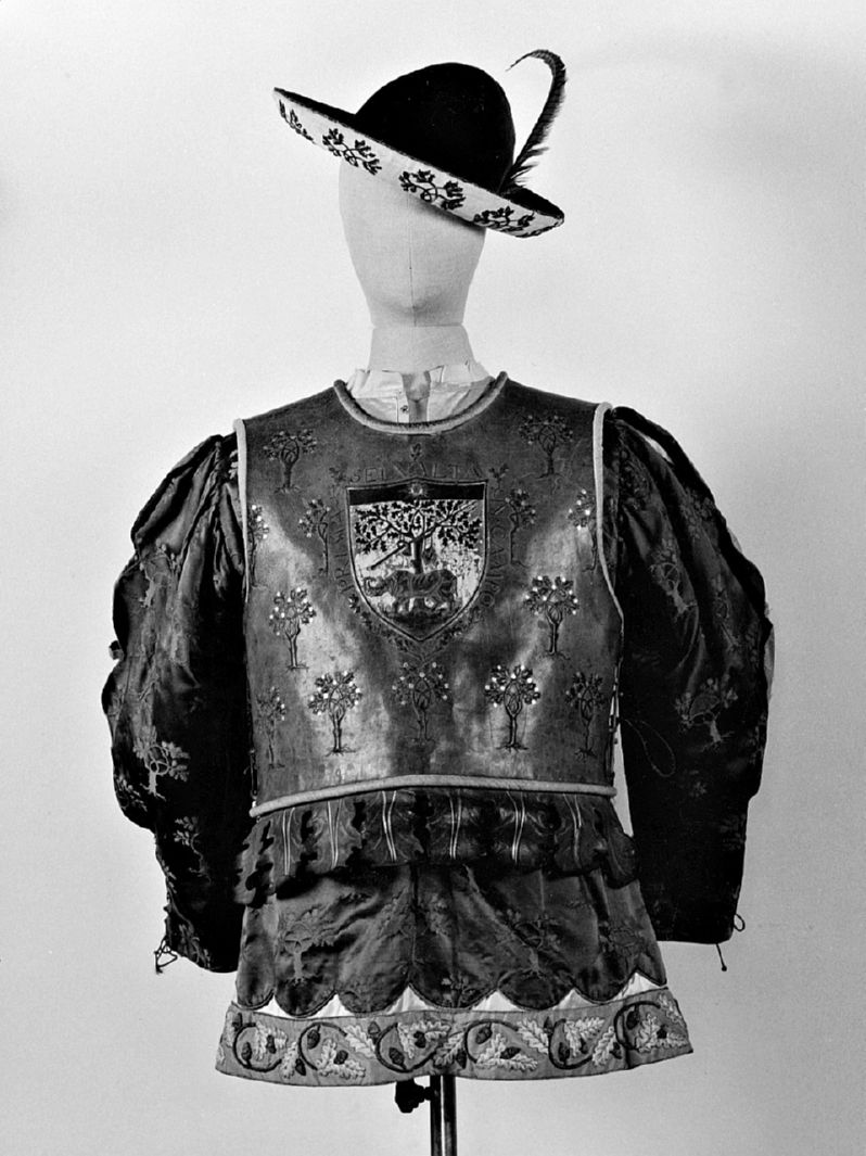 stemma della contrada della Selva (montura - da barbaresco, elemento d'insieme) - manifattura toscana (sec. XX)