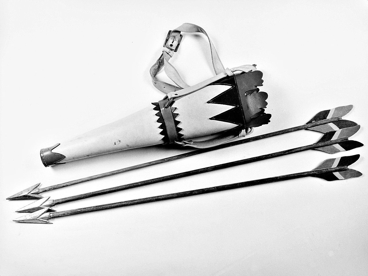 faretra, serie - bottega senese (sec. XX)