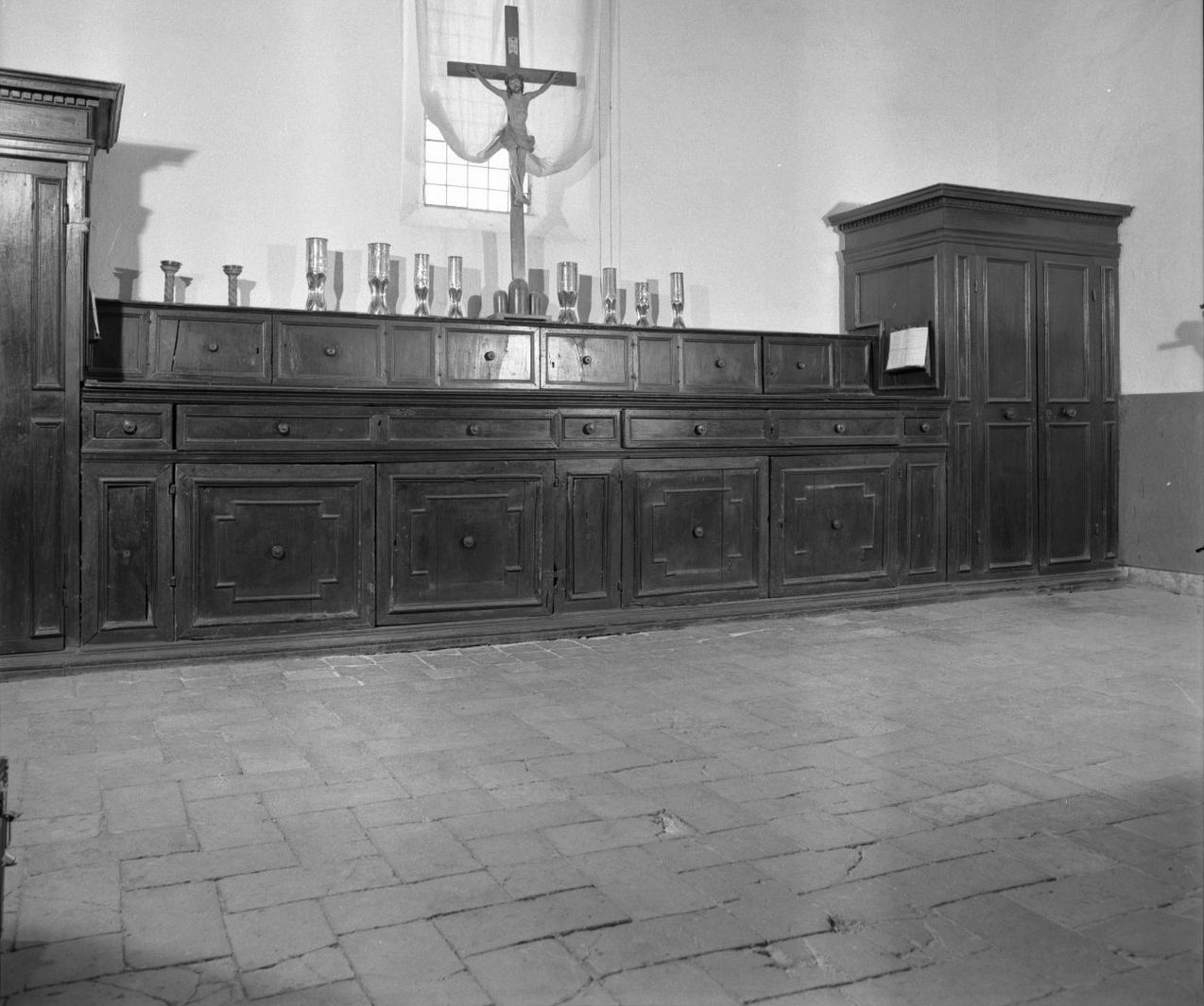 mobile da sacrestia - bottega toscana (sec. XVII)