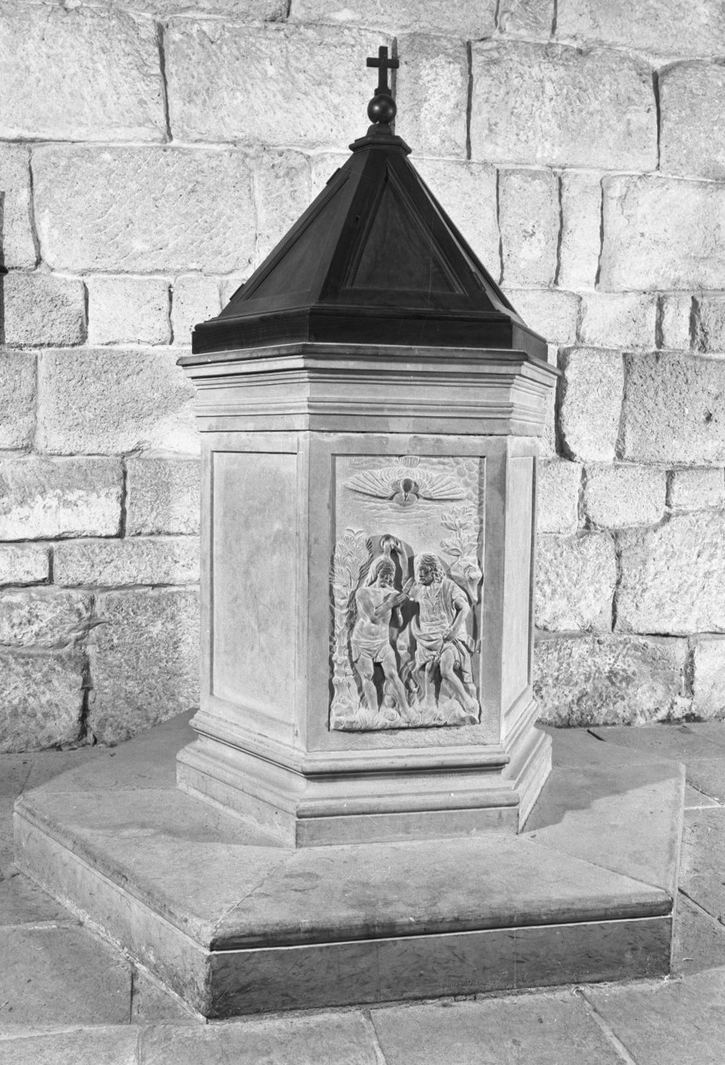 battesimo di Cristo (fonte battesimale) - bottega toscana (sec. XX)