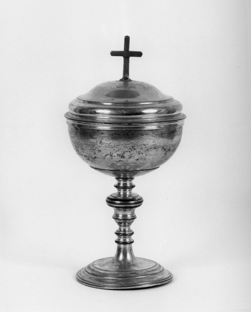 pisside - bottega toscana (prima metà sec. XVIII)