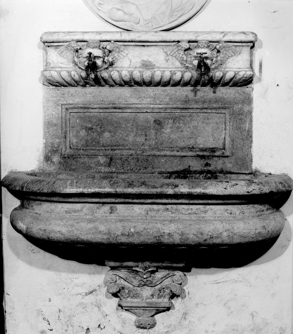 lavabo - a parete di Benedetto di Leonardo detto Benedetto da Maiano (bottega) (fine sec. XV)