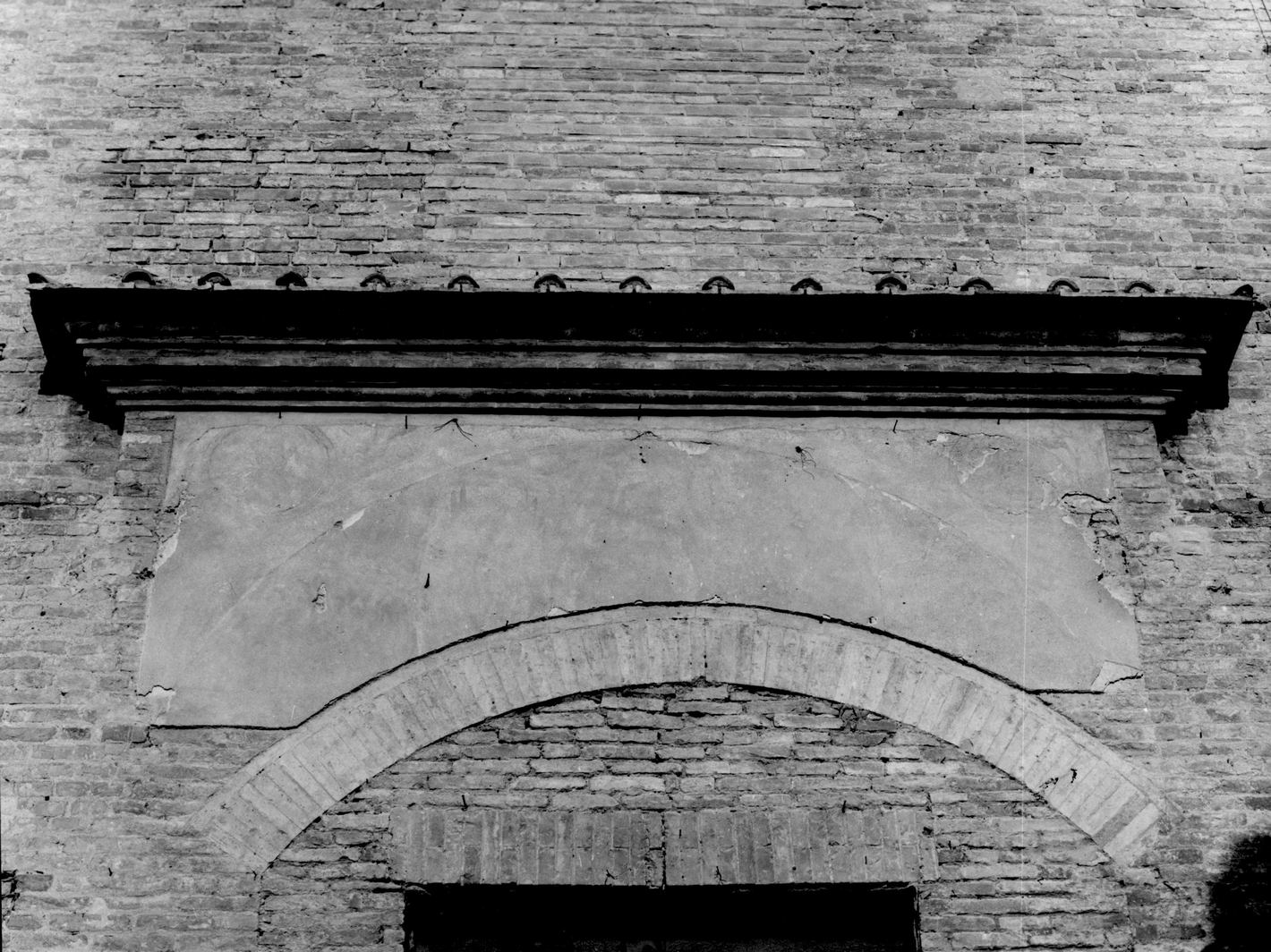 Madonna con Bambino e Santi (dipinto) di Tamagni Vincenzo (attribuito) (sec. XVI)