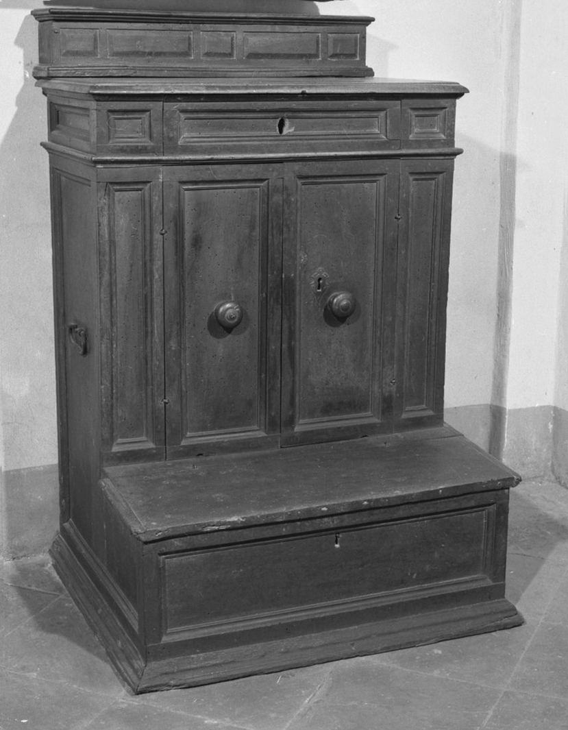 inginocchiatoio - a stipetto - bottega toscana (sec. XVII)