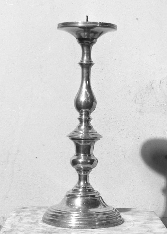 candeliere d'altare, serie - bottega toscana (sec. XIX)