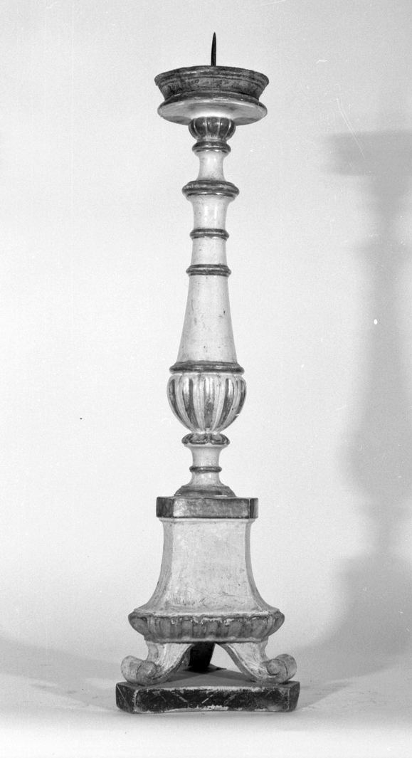 candeliere d'altare, serie - bottega toscana (sec. XIX)