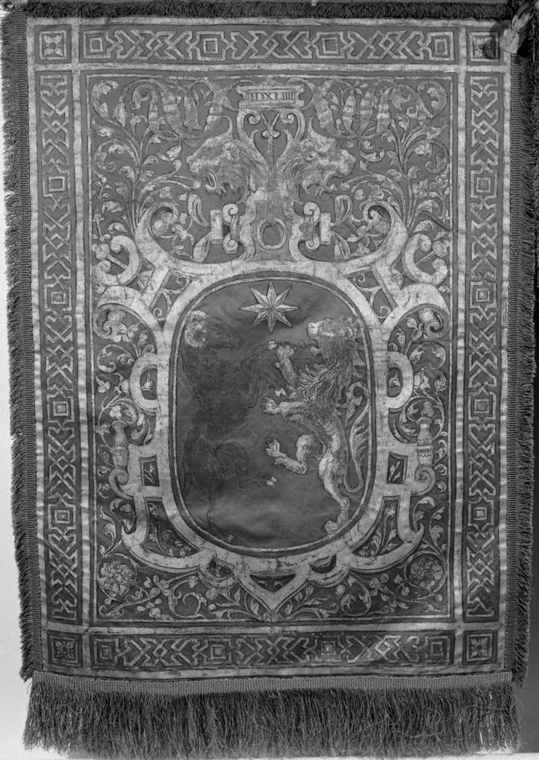 stemma della corporazione dell'Arte della Lana/ crocifissione/ assunzione della Madonna/ ciborio (baldacchino processionale - a cielo fluttuante) di Cini Giovanni di Lorenzo (attribuito) (sec. XVI)