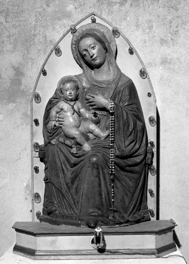 Madonna con Bambino (scultura) di Della Robbia Giovanni Antonio (cerchia) (prima metà sec. XVI)