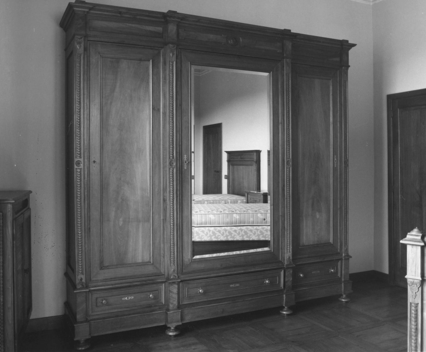 armadio - bottega toscana (primo quarto sec. XX)