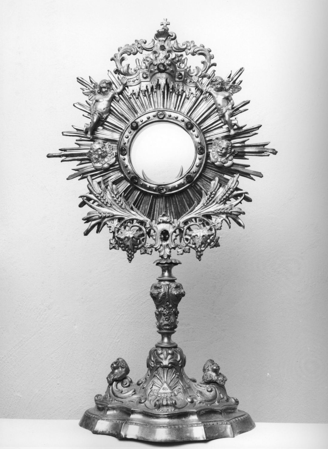 angeli con i simboli della passione (ostensorio) - bottega toscana (seconda metà sec. XVIII)