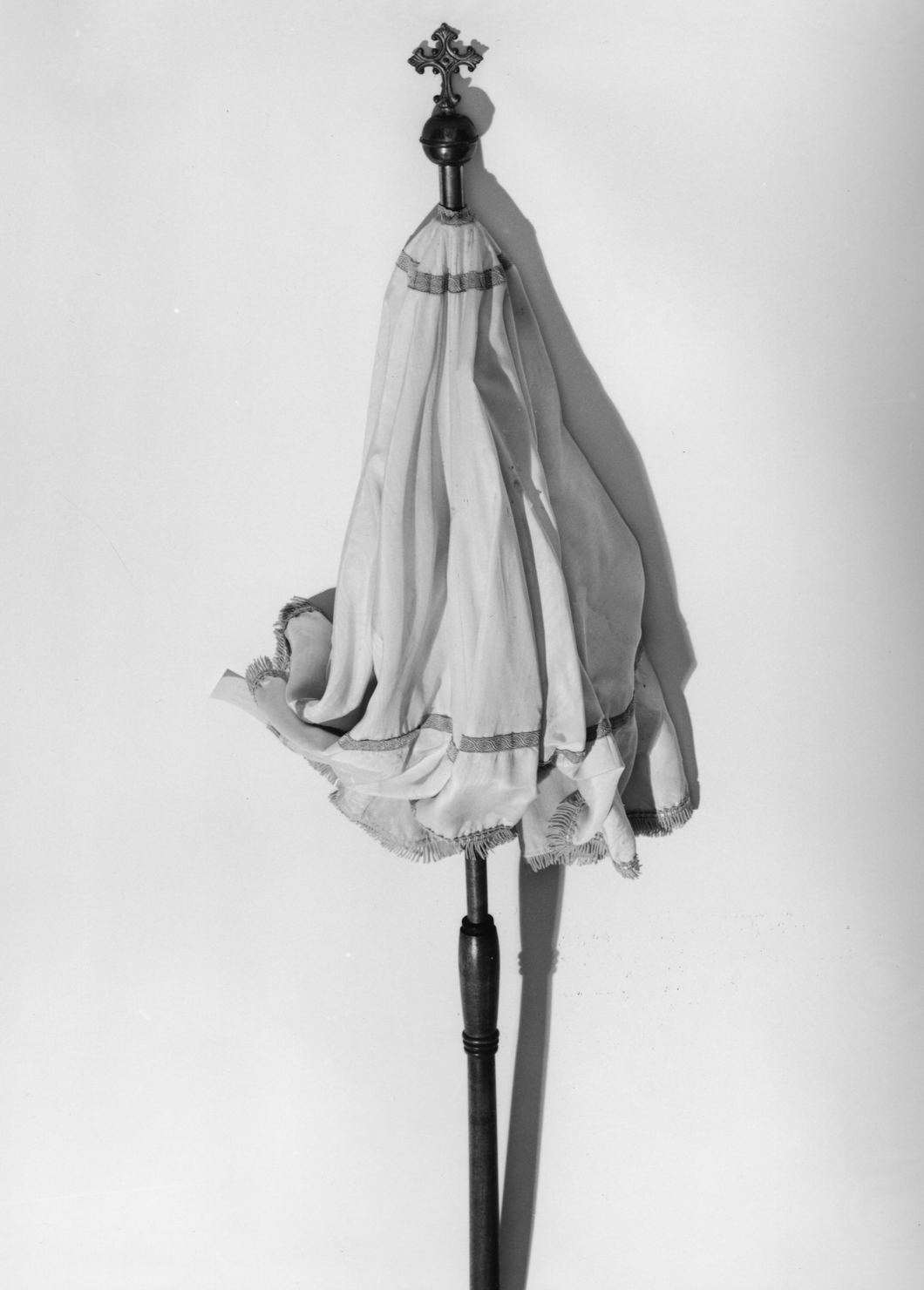 ombrellino processionale - manifattura italiana (inizio sec. XX)