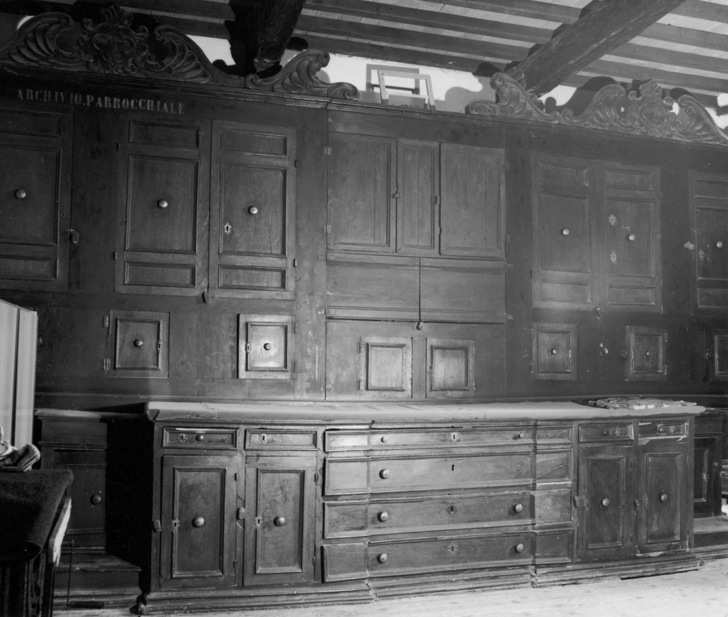 armadio da sacrestia - bottega toscana (primo quarto sec. XVIII)