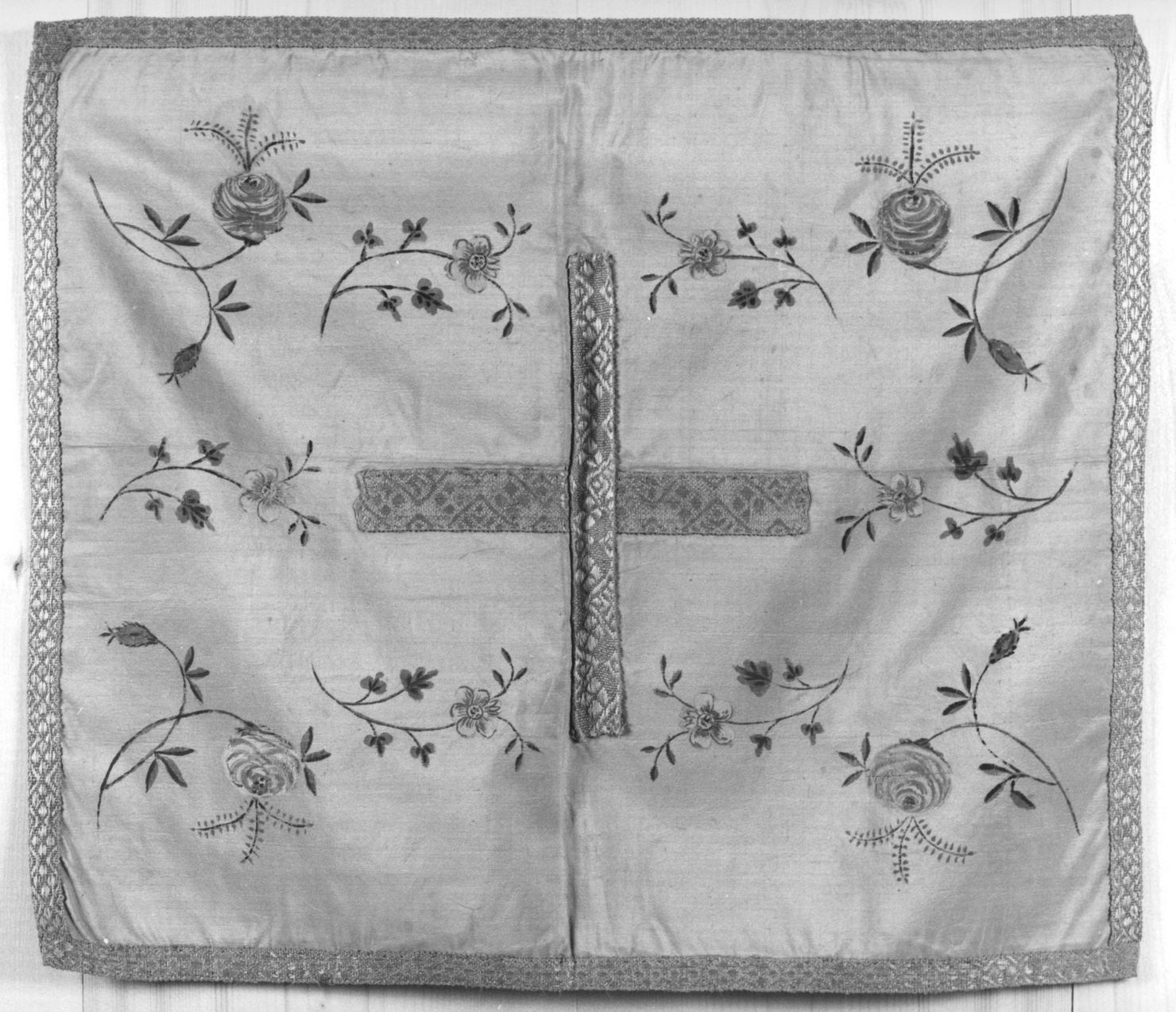 velo di calice, elemento d'insieme - manifattura toscana (seconda metà sec. XIX)