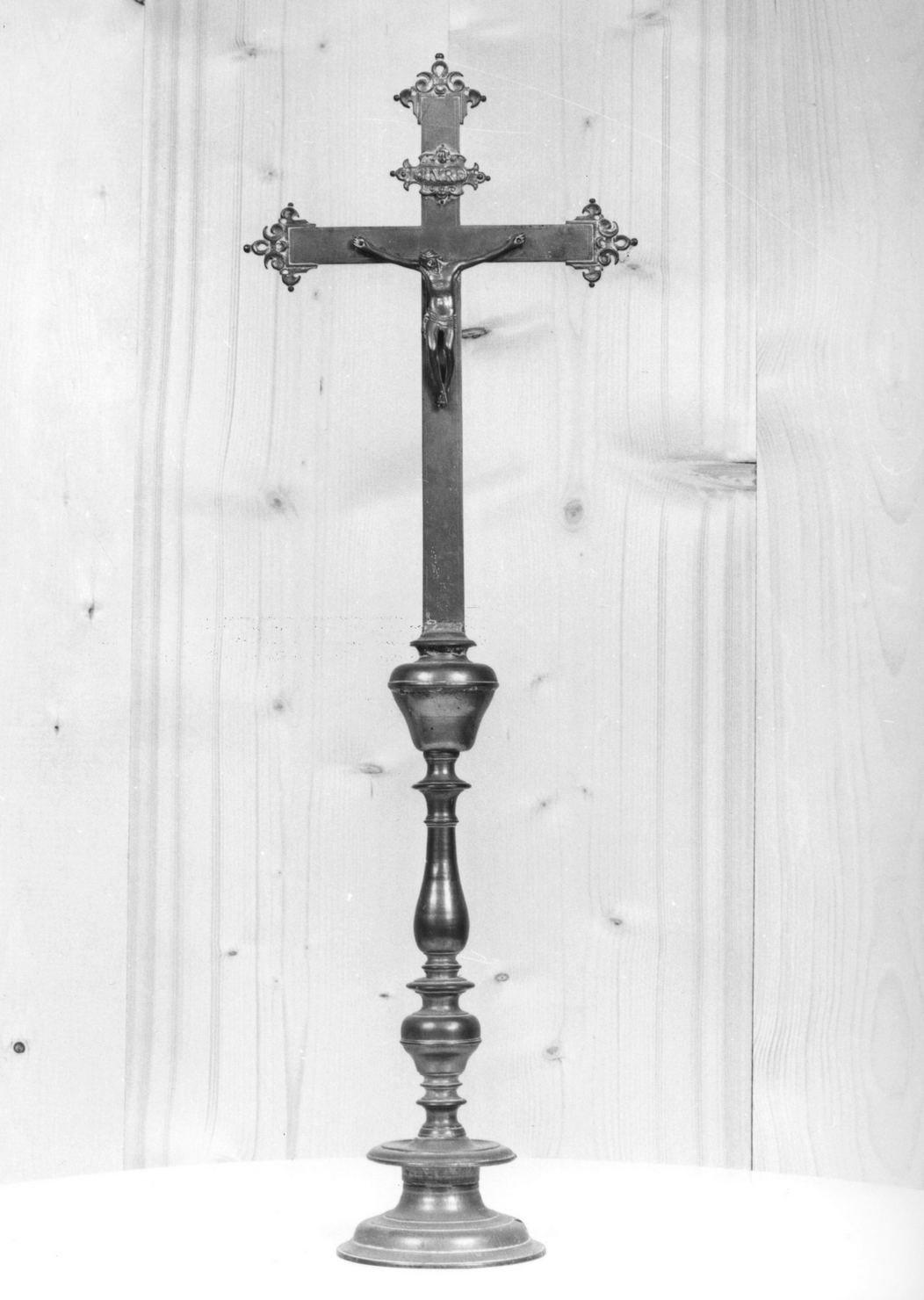 Cristo crocifisso (croce d'altare) - produzione italiana (fine/inizio secc. XIX/ XX)