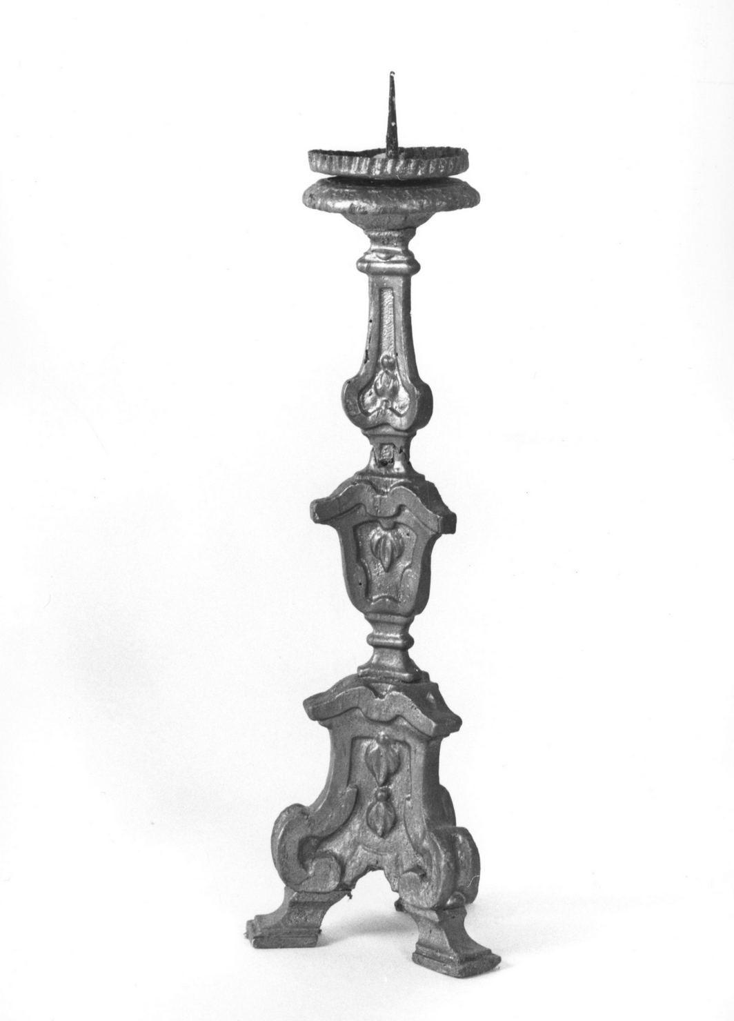 candeliere d'altare, serie - bottega toscana (sec. XVIII)