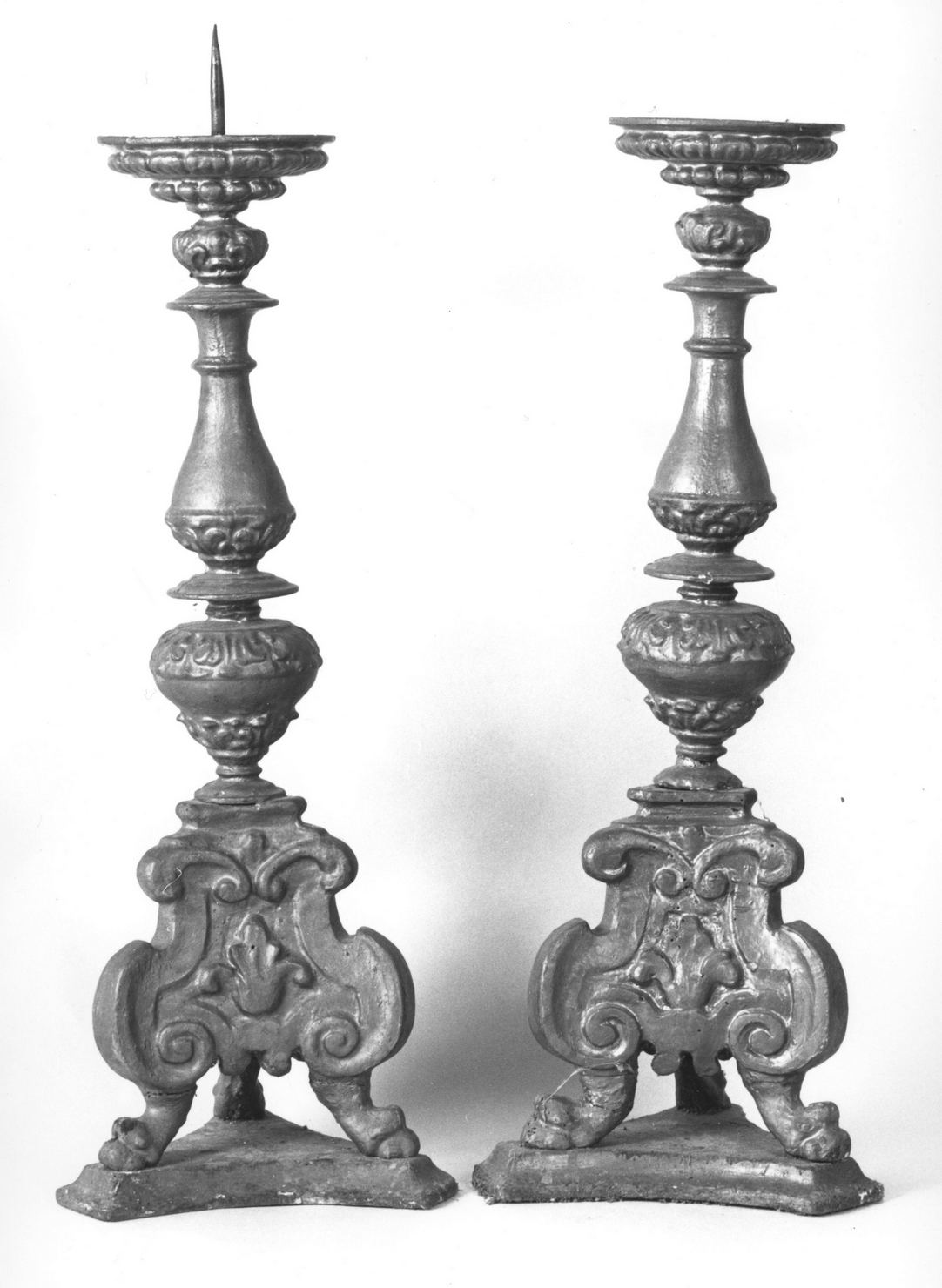 candeliere d'altare, serie - bottega toscana (fine sec. XVII)