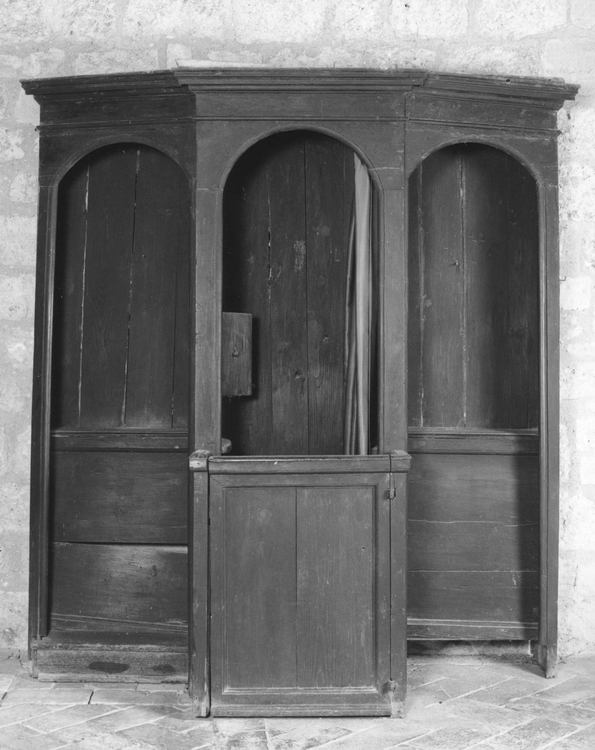 confessionale - bottega senese (sec. XIX)