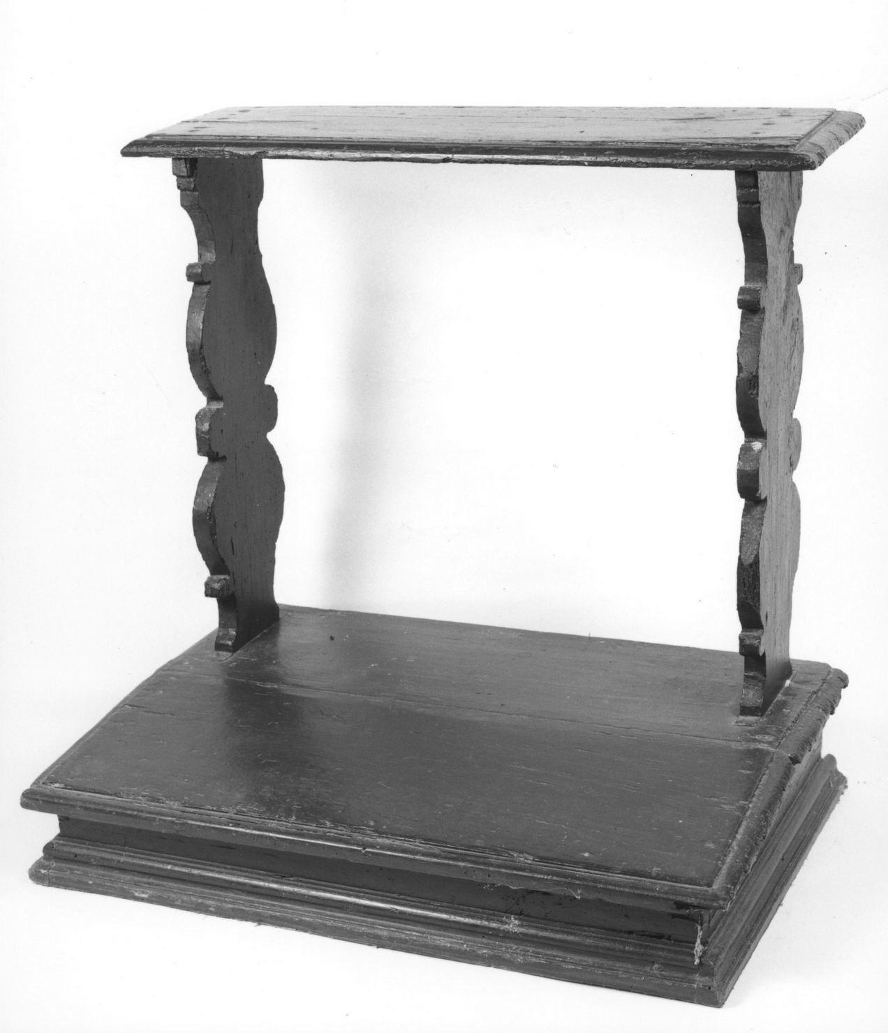 inginocchiatoio - bottega toscana (sec. XVIII)