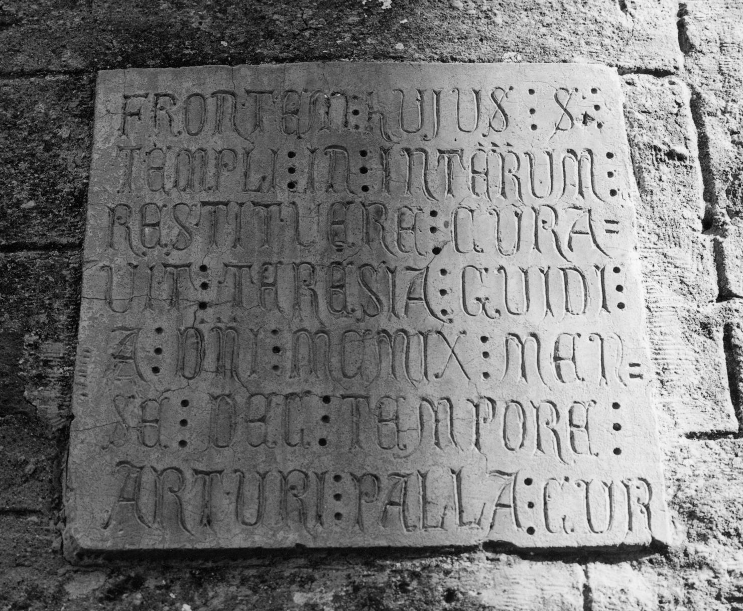 lapide commemorativa - bottega toscana (sec. XX)