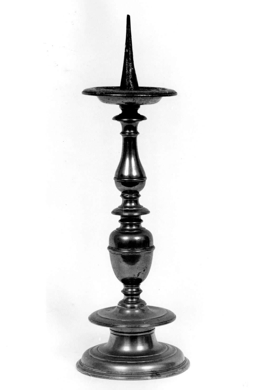 candeliere d'altare, serie - bottega toscana (sec. XVII)