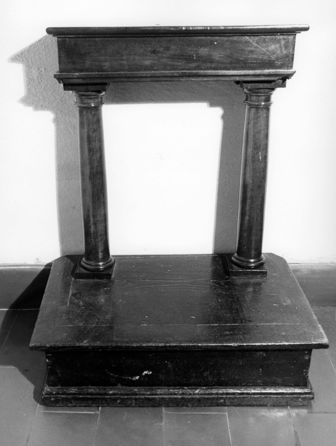 inginocchiatoio - bottega amiatina (sec. XIX)