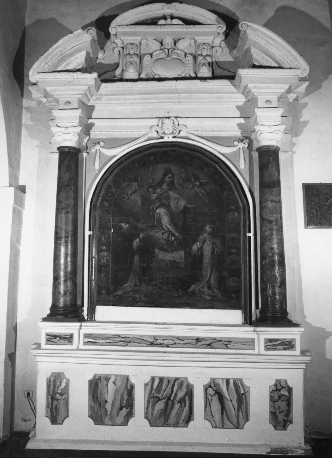 altare, elemento d'insieme - bottega amiatina (fine/inizio secc. XVII/ XVIII)